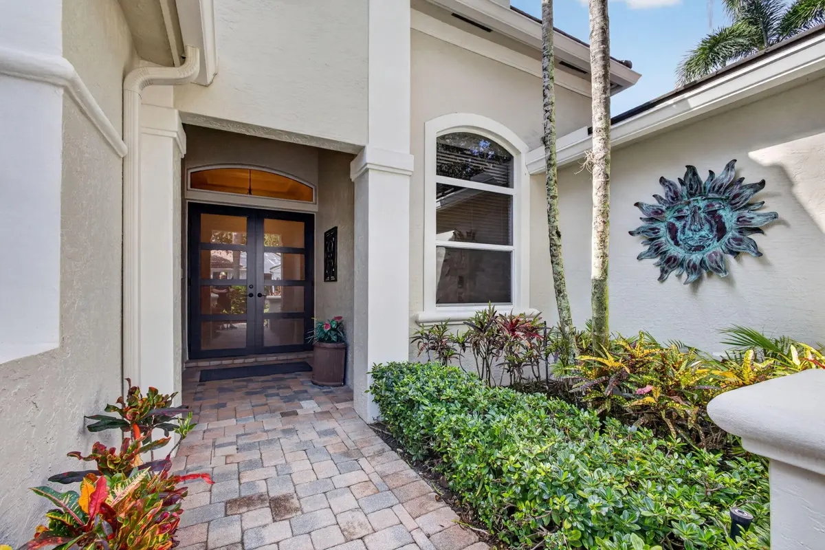 9-web-or-mls-5D1A9439 at 136 SEDONA Way, Palm Beach Gardens