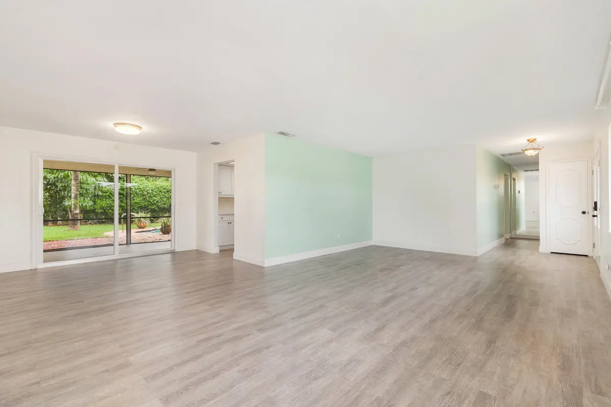 low-6 at 7315 W Lake Drive, West Palm Beach