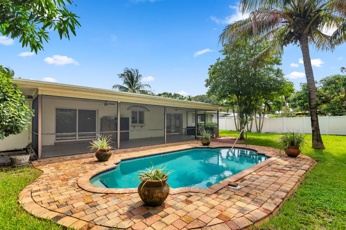 low-30 at 7315 W Lake Drive, West Palm Beach
