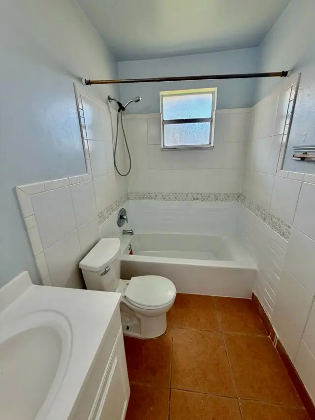 bathroom 1 at 5288 E Cannon Way, West Palm Beach