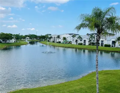 4420 NW 107TH Avenue 302, Doral – Condominium for rent