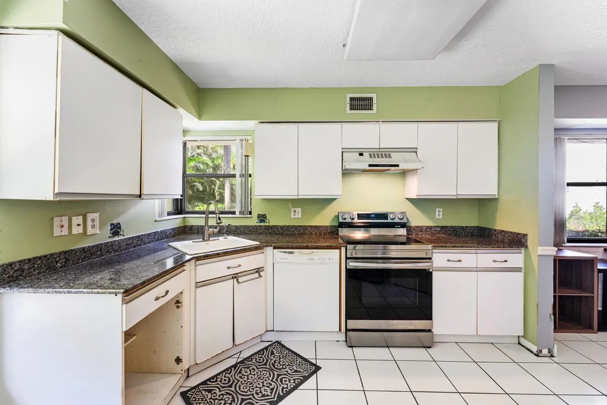 Kitchen at 2508 Aspen Way, Boynton Beach