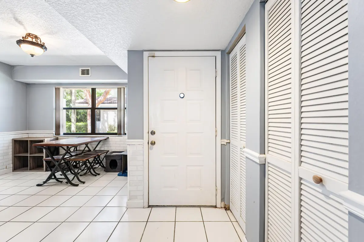 Entry Way at 2508 Aspen Way, Boynton Beach