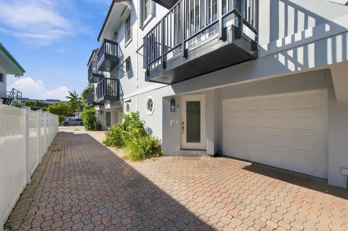 3__dsc7091 at 4640 Bougainvilla Drive 3, Lauderdale-By-The-Sea