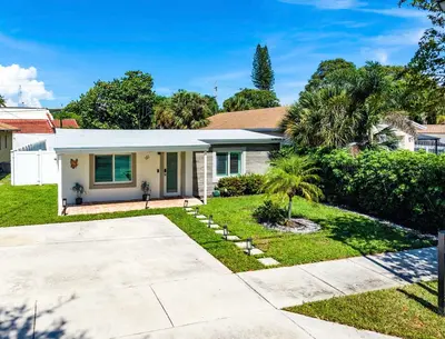 161 NE 15TH Terrace, Boca Raton – Single Family Residence for sale