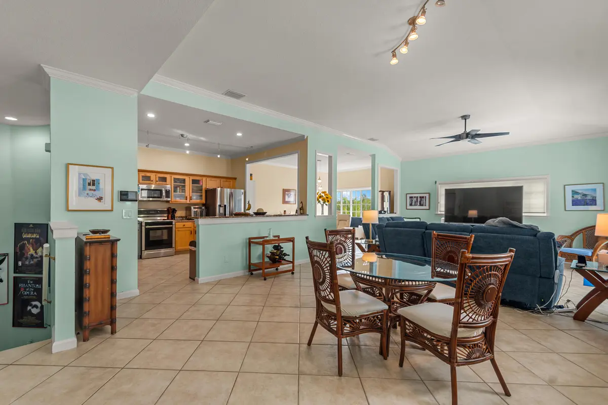 Image00023 at 520 7TH Square, Vero Beach