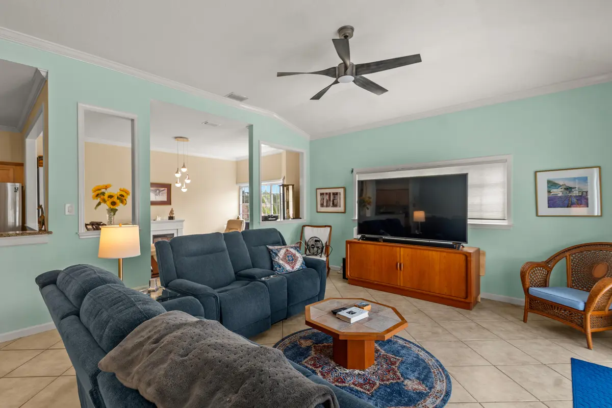 Image00026 at 520 7TH Square, Vero Beach