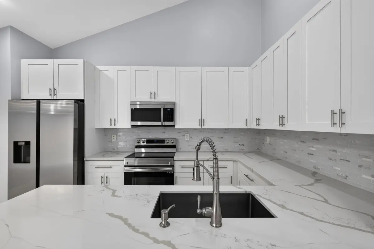 1050 SUMMIT PLACE Circle D, West Palm Beach, FL – photo 1