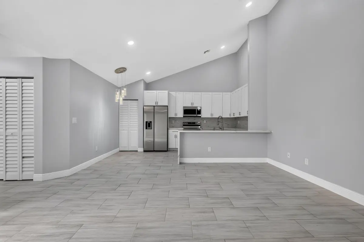 1050 SUMMIT PLACE Circle D, West Palm Beach, FL – photo 4