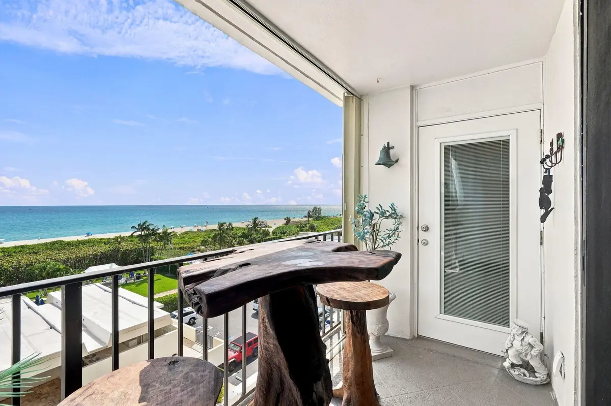 26-web-or-mls-145_S_Ocean_Unit_611_026 at 145 S OCEAN Avenue 611, Palm Beach Shores