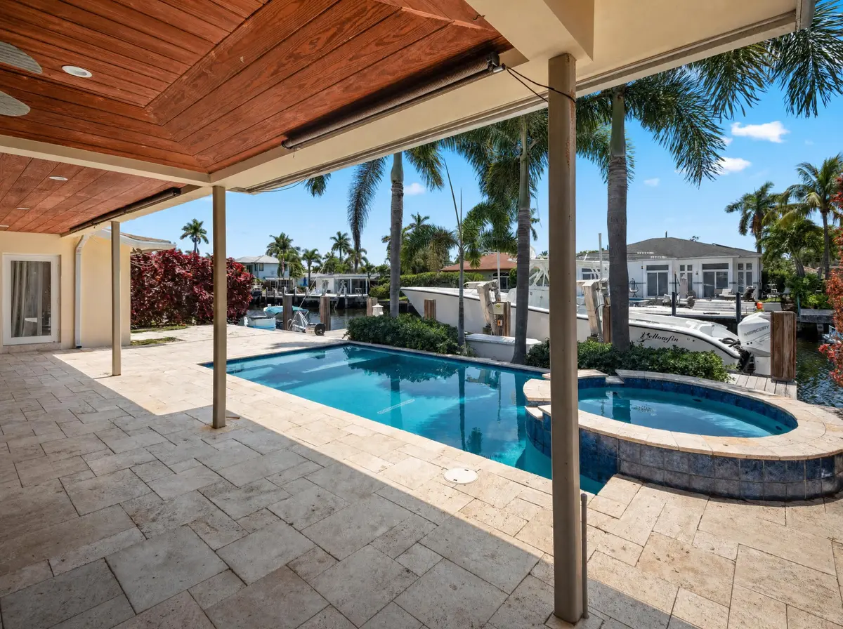 330 SE 10TH Street, Pompano Beach, FL – photo 2