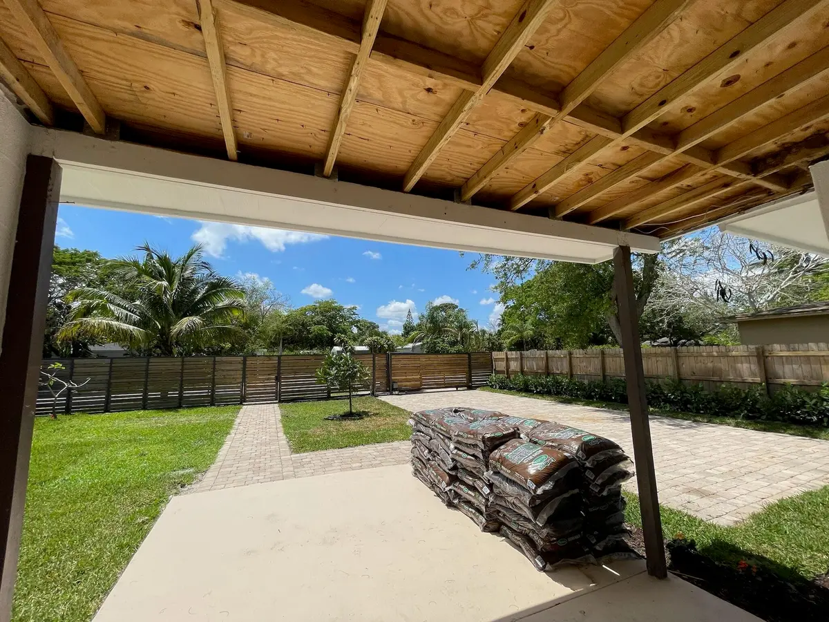 IMG_1336 at 1564 SW 28th Terrace, Fort Lauderdale