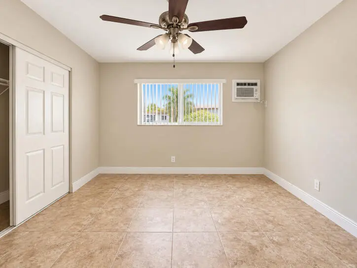 540 ne 44th 4 at 540 NE 44TH Street 14, Boca Raton