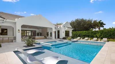 2775 Ave Au Soleil, Gulf Stream – Single Family Residence for sale
