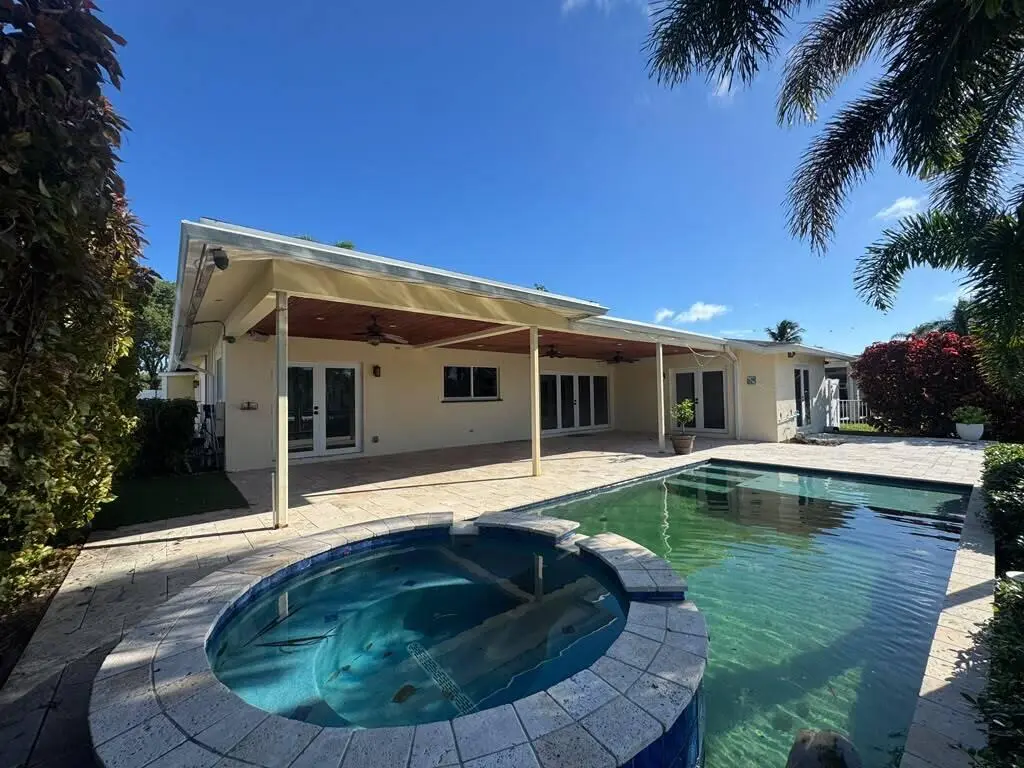 dc958862-7c50-42a3-8f57-c12de9bd09f7 at 330 SE 10TH Street, Pompano Beach