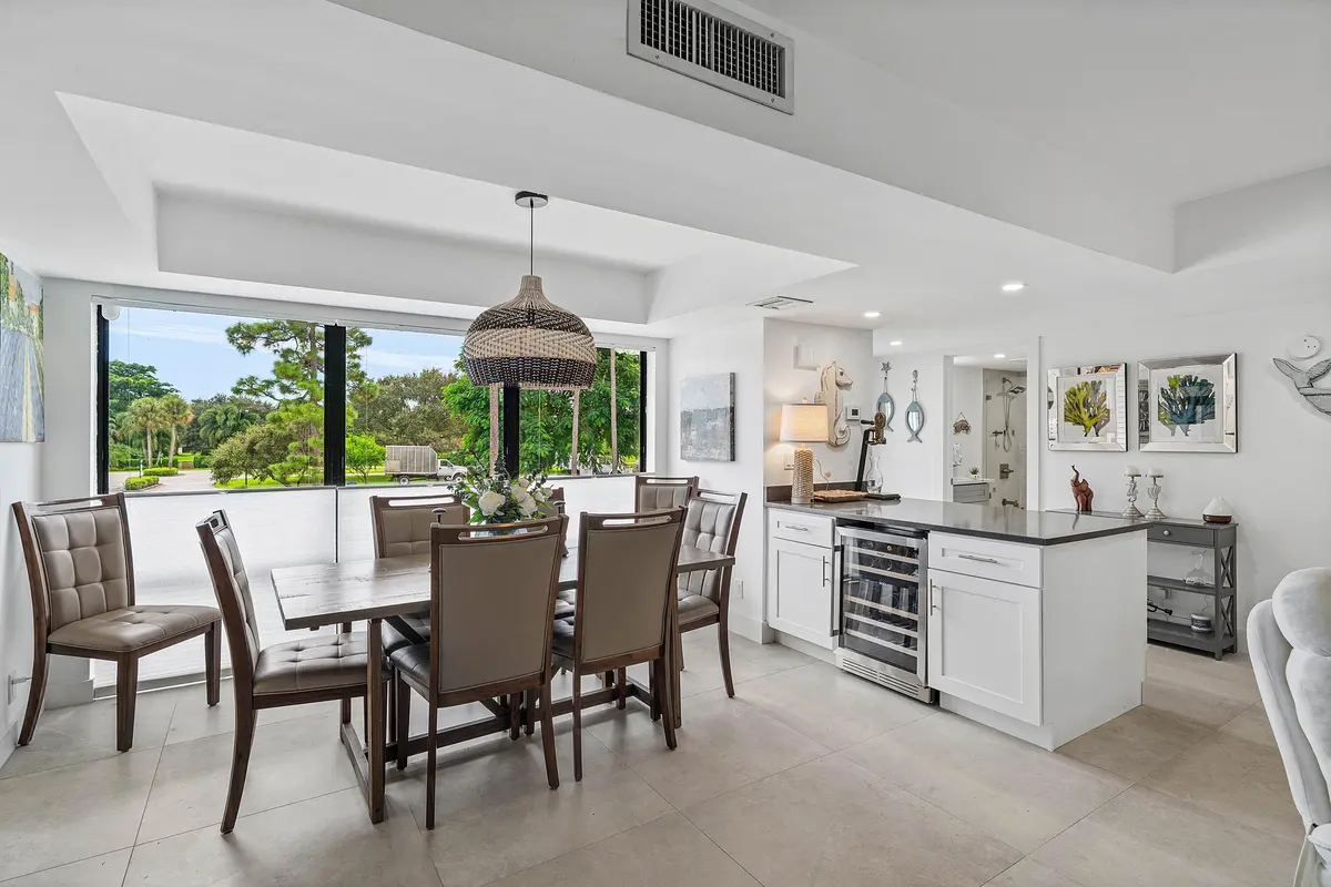 Dining Ar4ea at 4275 B Quail Ridge Drive Sandpiper, Boynton Beach
