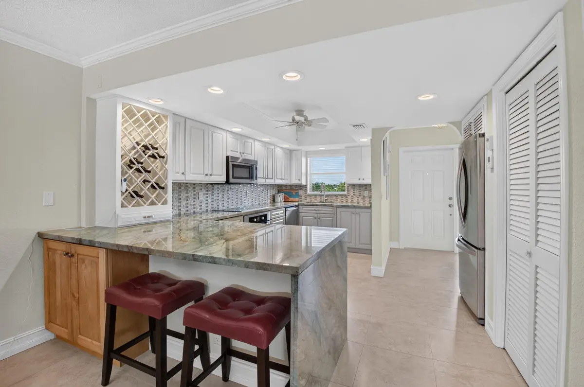 10-web-or-mls-DSC_4256 at 1040 BANYAN Road 4060, Boca Raton