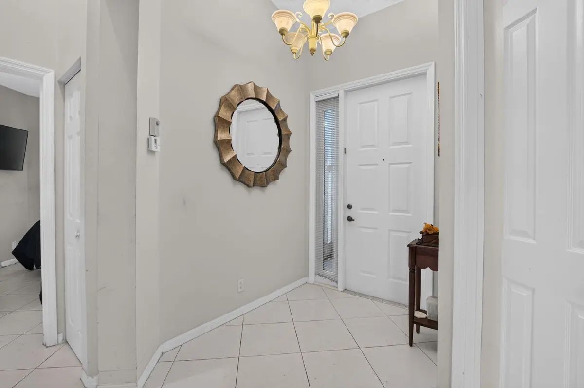 5-web-or-mls-DSC_8917 at 7299 Vía Genova, Delray Beach