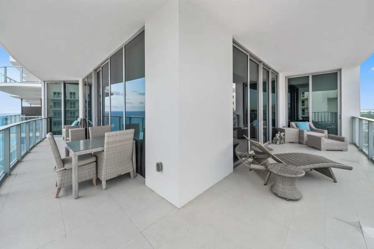 C116AC11-8A20-4770-86D1-381867386FEC at 3100 N Ocean Drive H-1508, Singer Island
