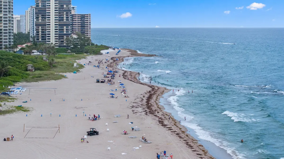 2ADE8232-9163-45FC-A0DE-B10F6041D270 at 3100 N Ocean Drive H-1508, Singer Island