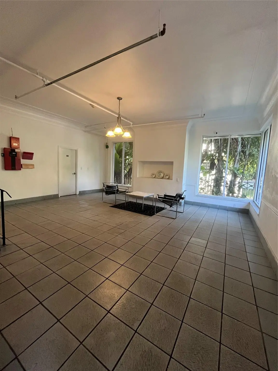 Photo 3 at 820 Euclid Avenue 103, Miami Beach
