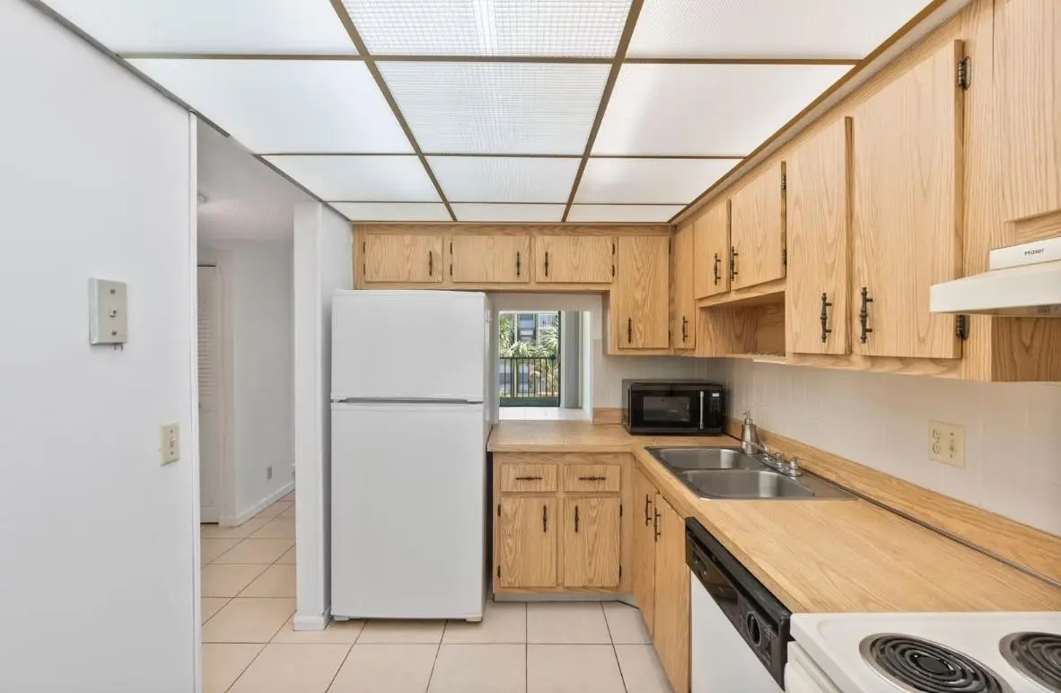 Photo 6 at 367 S FEDERAL Highway C321, Deerfield Beach