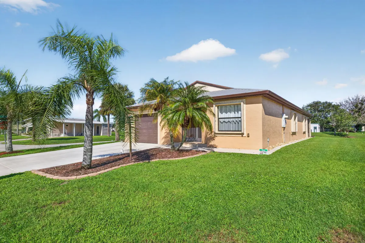 3-web-or-mls-3A5A4274 at 1 Ecuador Way, Fort Pierce