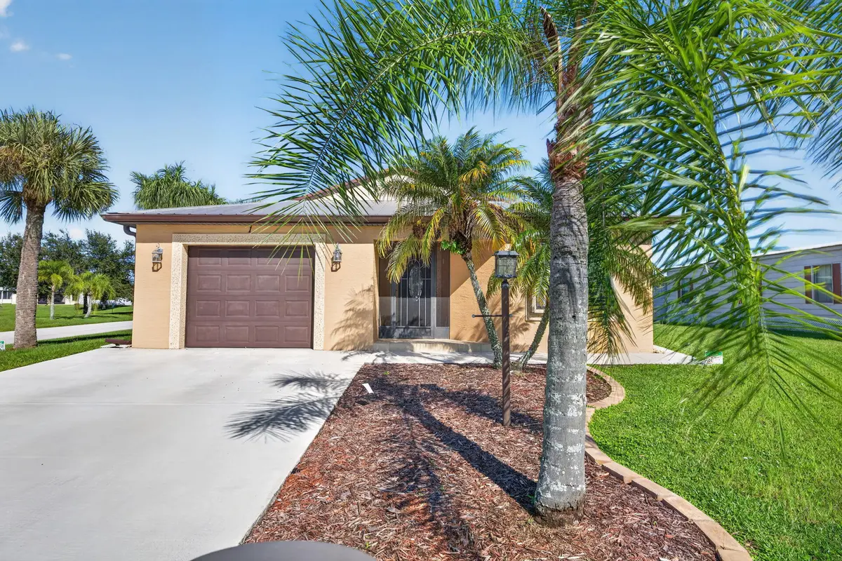 2-web-or-mls-3A5A4270 at 1 Ecuador Way, Fort Pierce