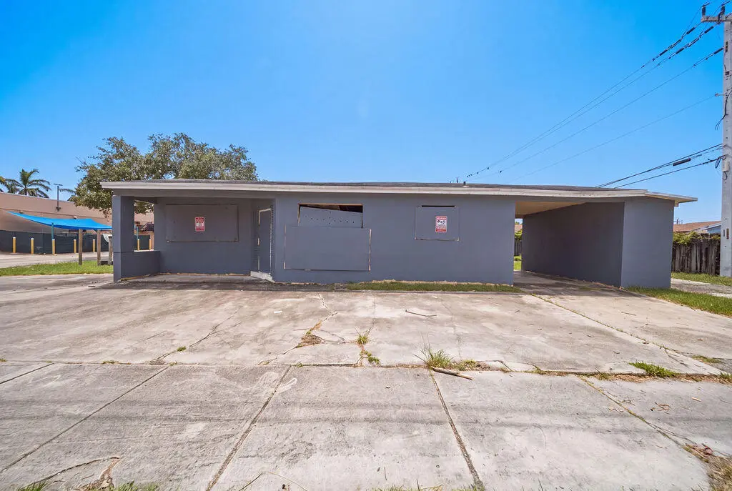 britholly5 at 1900 N 66TH Avenue, Hollywood