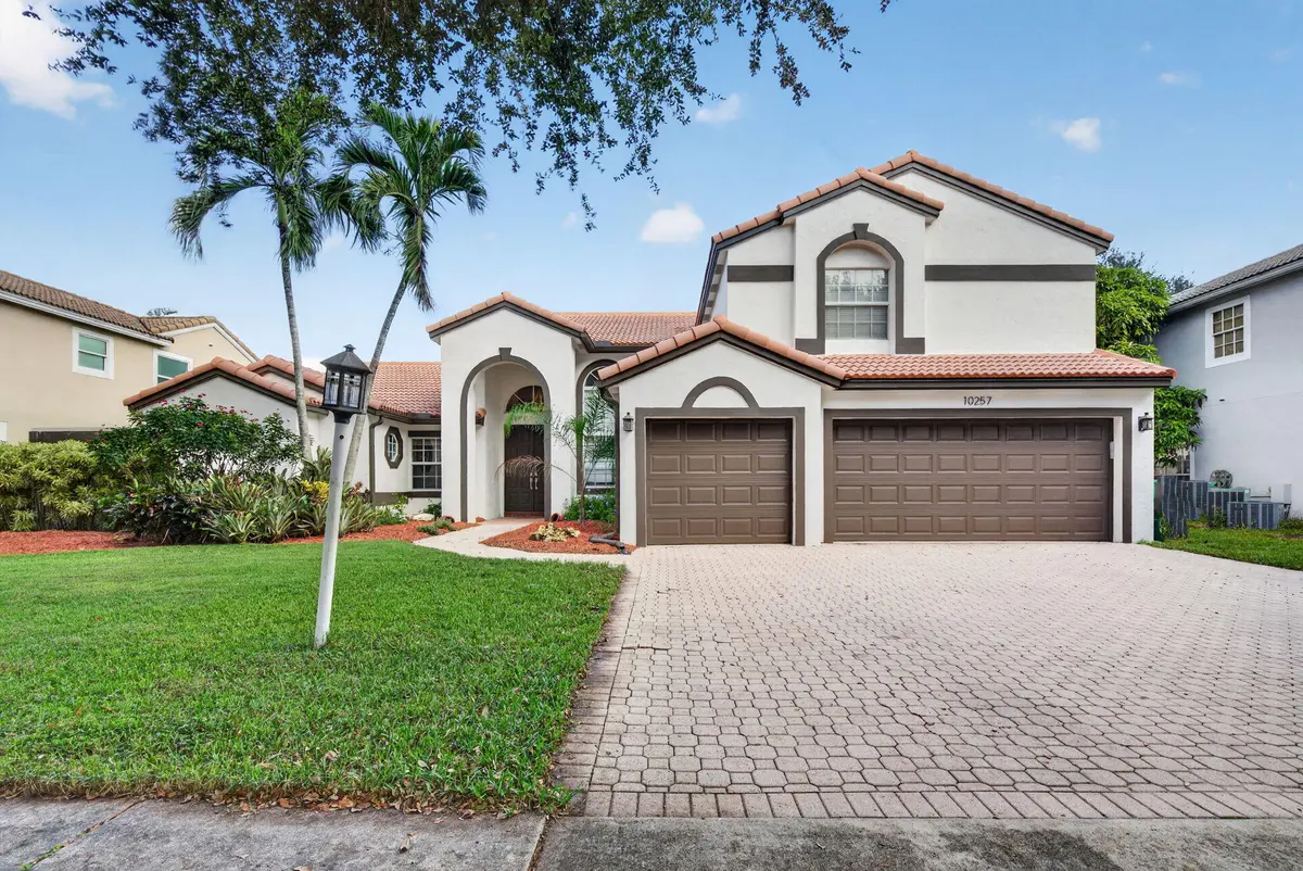 1-web-or-mls-_A7A9362 at 10257 BERMUDA Drive, Cooper City