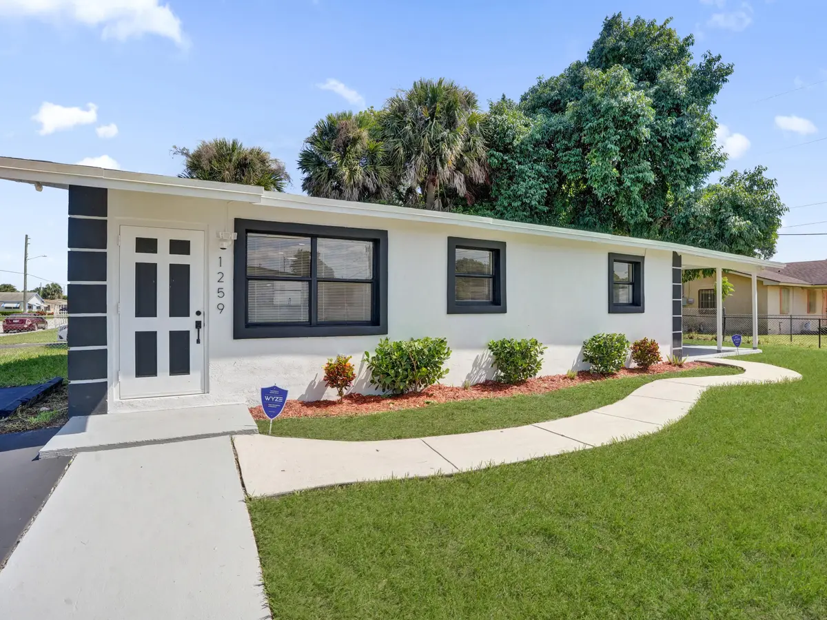 2-print-DSC07194 at 1259 W 26th Street, West Palm Beach