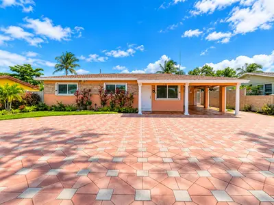 214 SW 3rd Avenue, Boynton Beach – Single Family Residence for rent