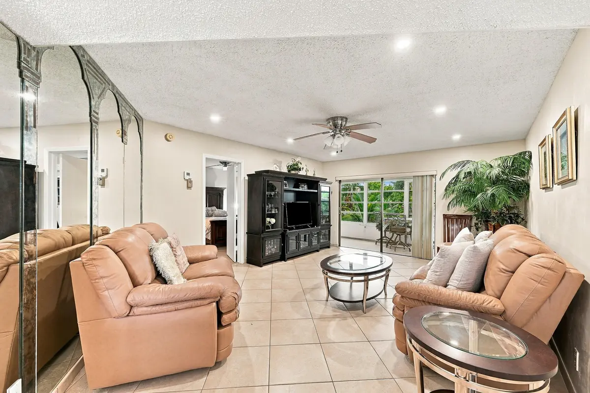 Living Room at 4000 NW 44TH Avenue 208, Lauderdale Lakes