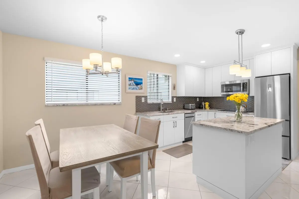 Photo 5 at 15054 ASHLAND Place 90, Delray Beach