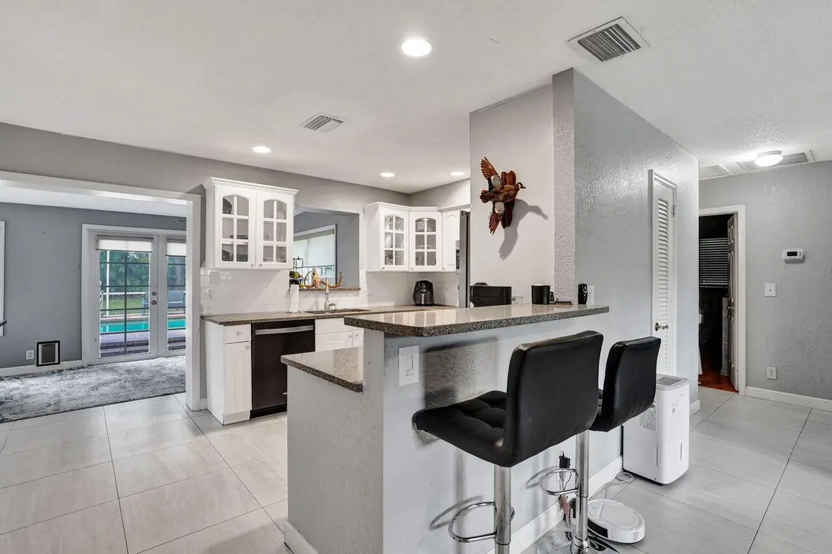 Open Kitchen at 2359 Holly Lane, Palm Beach Gardens