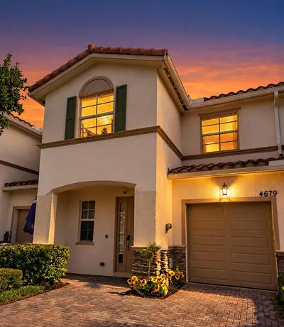 4679 TARA COVE Way, West Palm Beach – Townhouse for sale