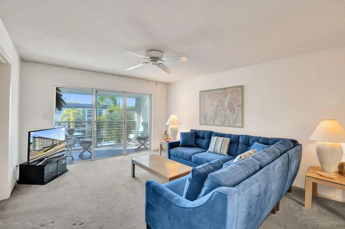 15-web-or-mls-DSC00239 at 1501 S OCEAN Boulevard 306, Lauderdale-By-The-Sea
