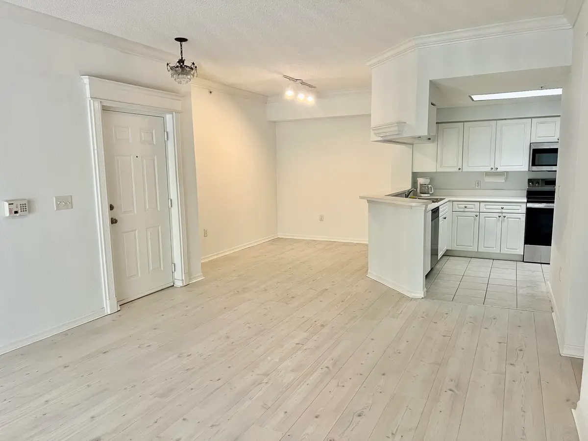 Nice and open at 2726 Anzio Court 202, Palm Beach Gardens