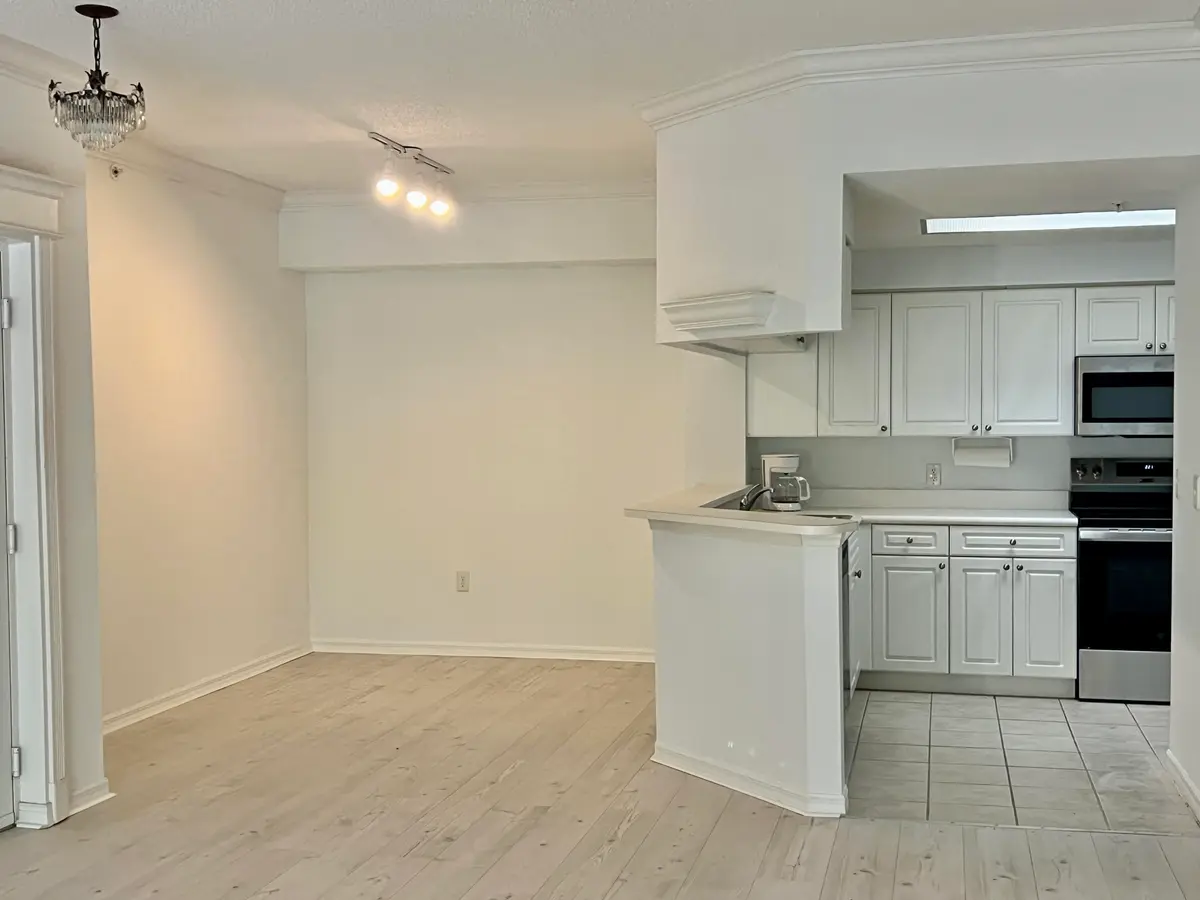 Dinning area at 2726 Anzio Court 202, Palm Beach Gardens