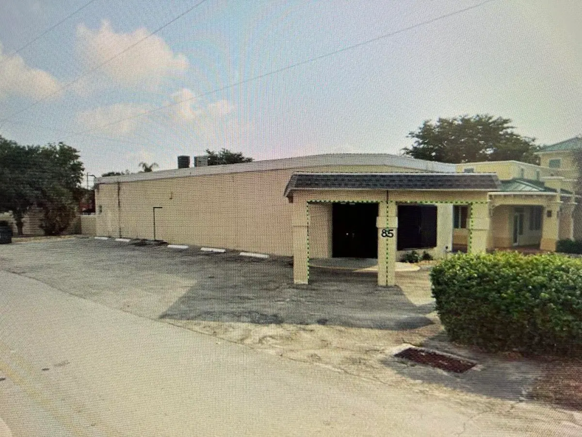85 w photo 7 at 85 W HILLSBORO Boulevard, Deerfield Beach