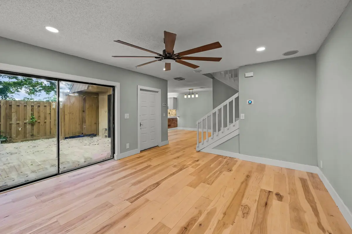 Living Room at 301 MIRAMAR Lane C1, Palm Beach Gardens