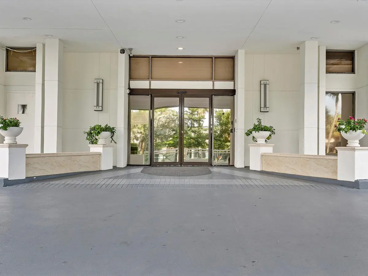 Photo 5 at 3900 Galt Ocean Drive 2904, Fort Lauderdale