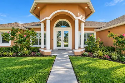 1586 SW CALMAR Avenue, Port St. Lucie – Single Family Residence for sale