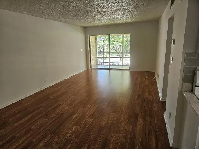 dp15 at 959 SE 2ND Avenue 210, Deerfield Beach