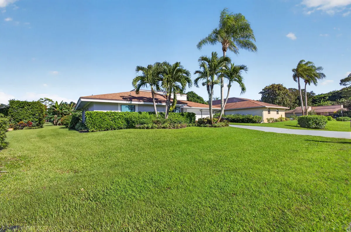 3-web-or-mls-5D1A1450 at 13504 Crosspointe Drive, Palm Beach Gardens