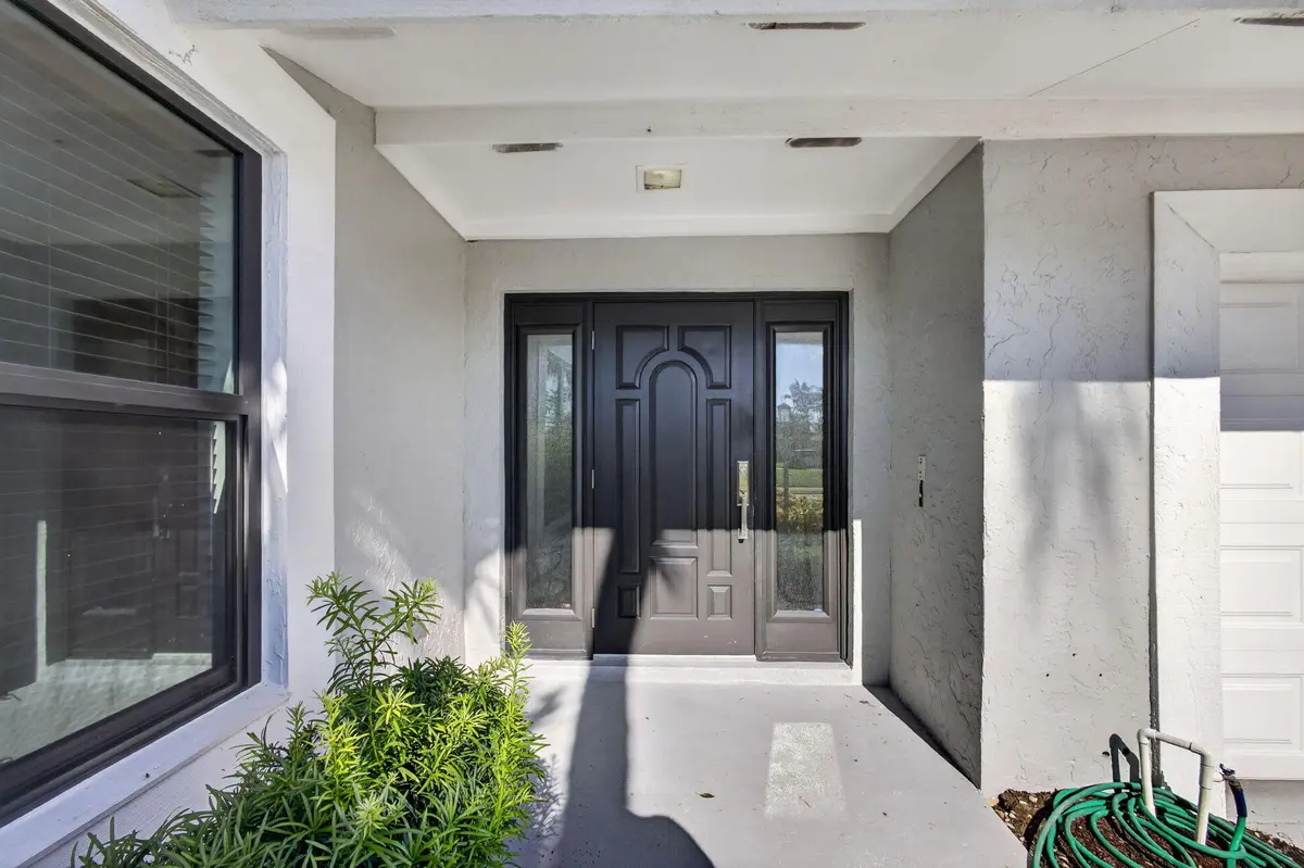 6-web-or-mls-5D1A1467 at 13504 Crosspointe Drive, Palm Beach Gardens