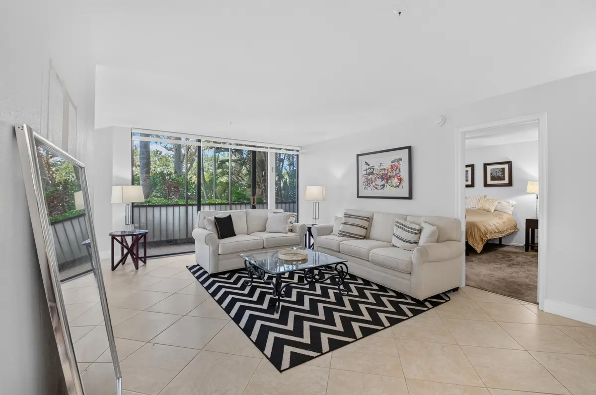 Living room at 7786 Lakeside Boulevard 614, Boca Raton