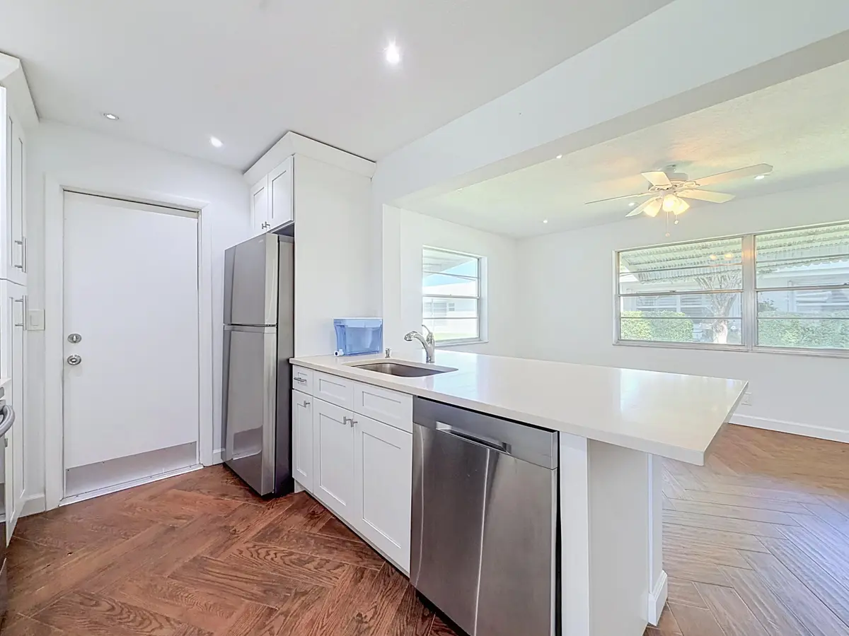 Kitchen at 813 SW 5TH Court, Boynton Beach