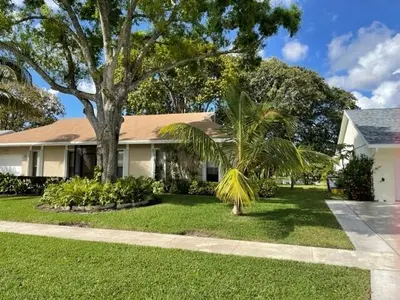 6347 Timberlakes Way, Delray Beach – Single Family Residence for rent