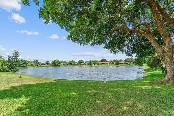 Timberlake lake view!!! at 6347 Timberlakes Way, Delray Beach
